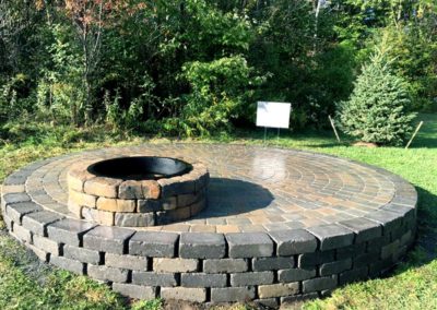 Outdoor Patio and Fire Pit